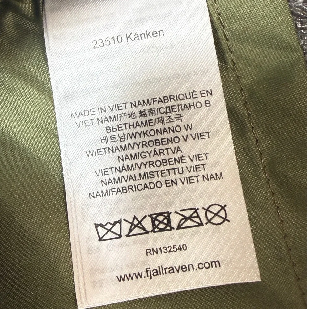 Fjallraven Kanken Classic Backpack Green 23510 Vinylon F School Bag